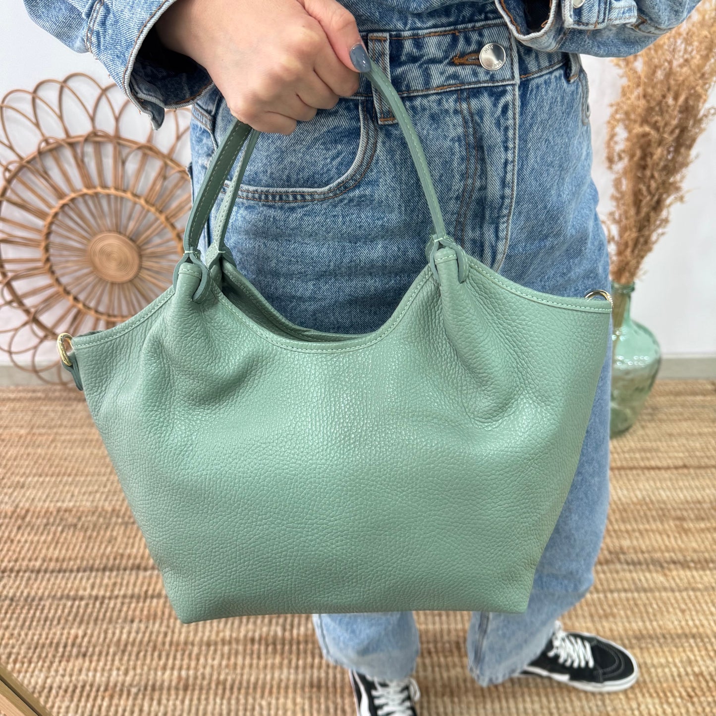 Bolso saca mediana mint piel