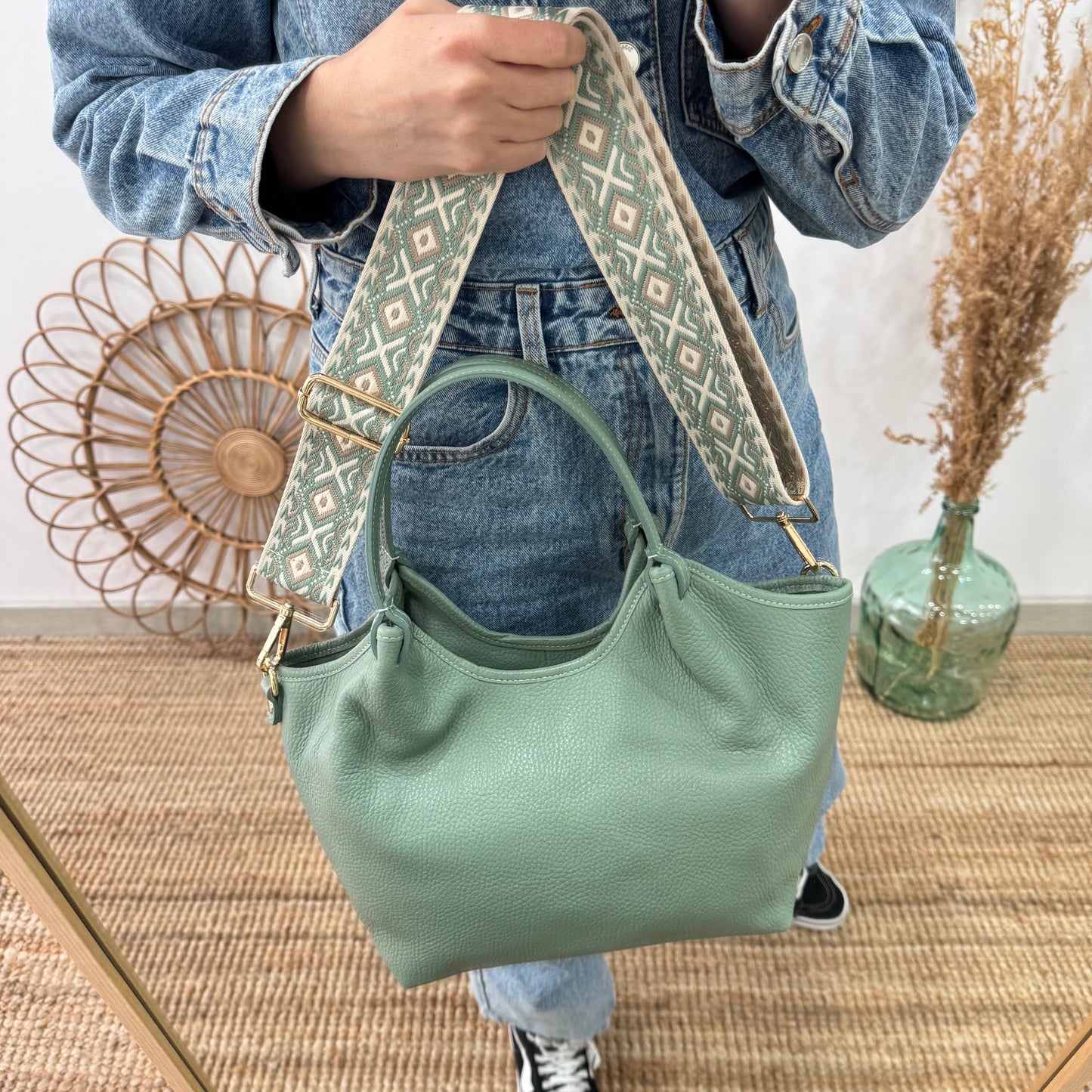 Bolso saca mediana mint piel