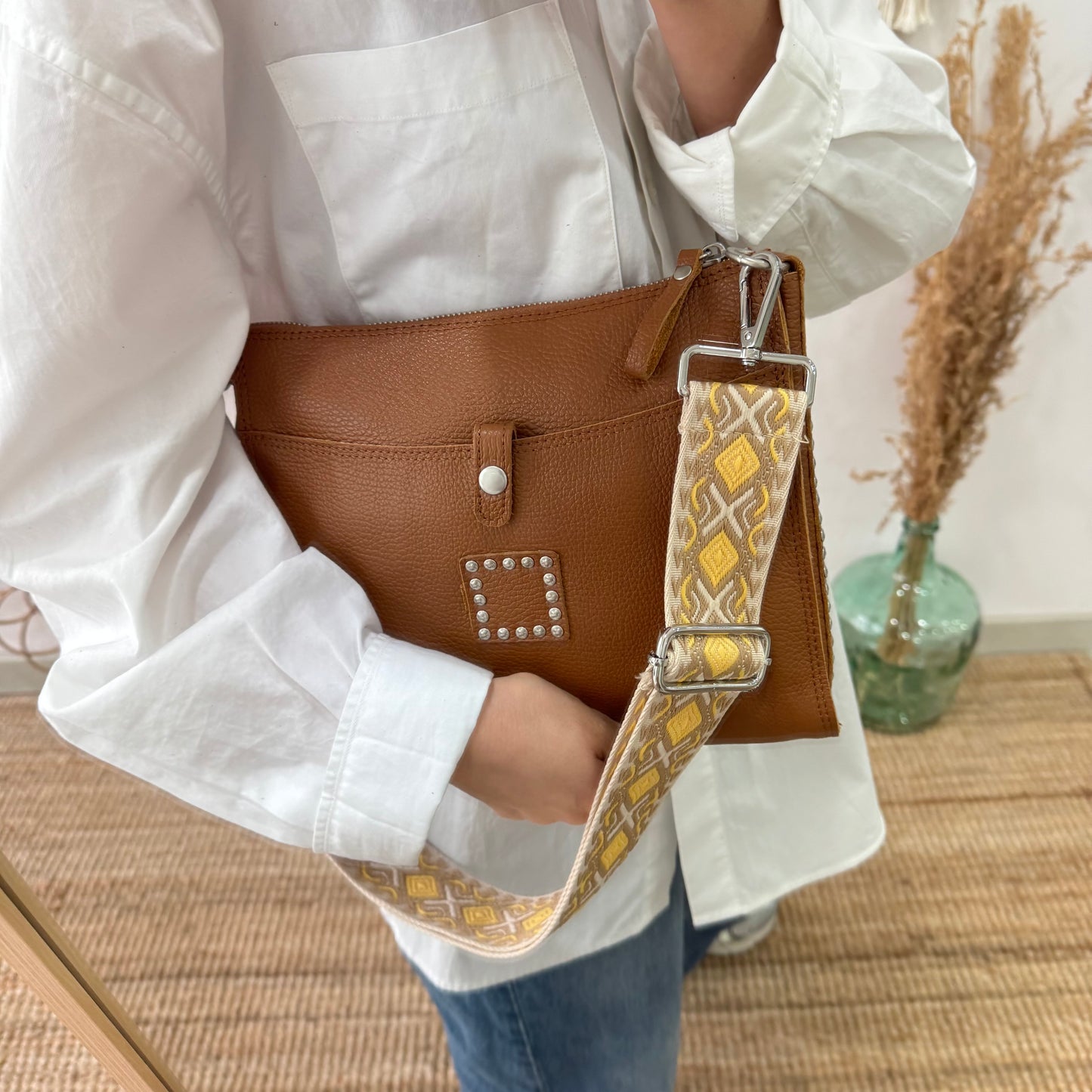 Bandolera camel piel herrajes plata