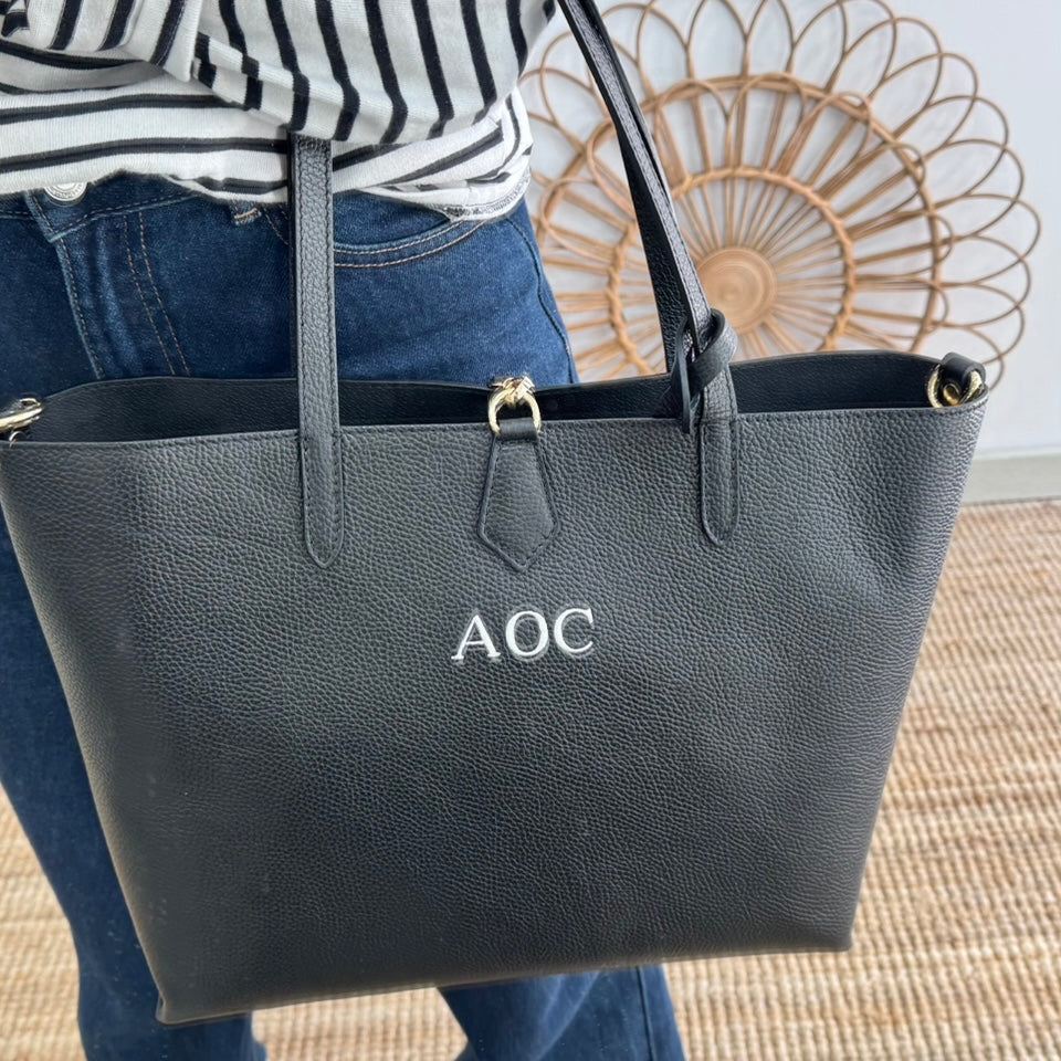 Bolso shopper piel negro cierre iniciales bordadas