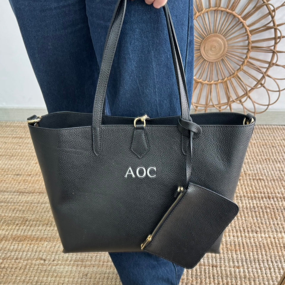 Bolso shopper piel negro cierre iniciales bordadas
