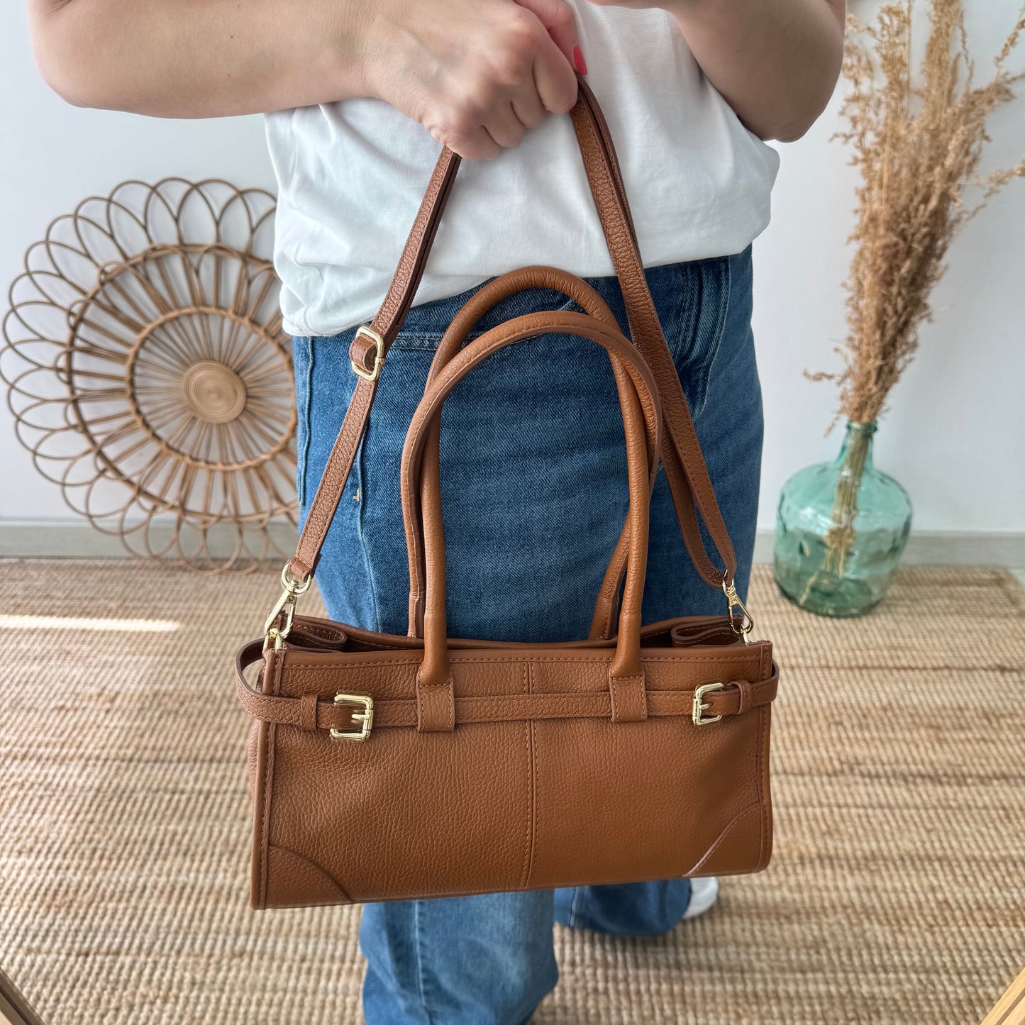 Bolso piel cierre cinturón camel