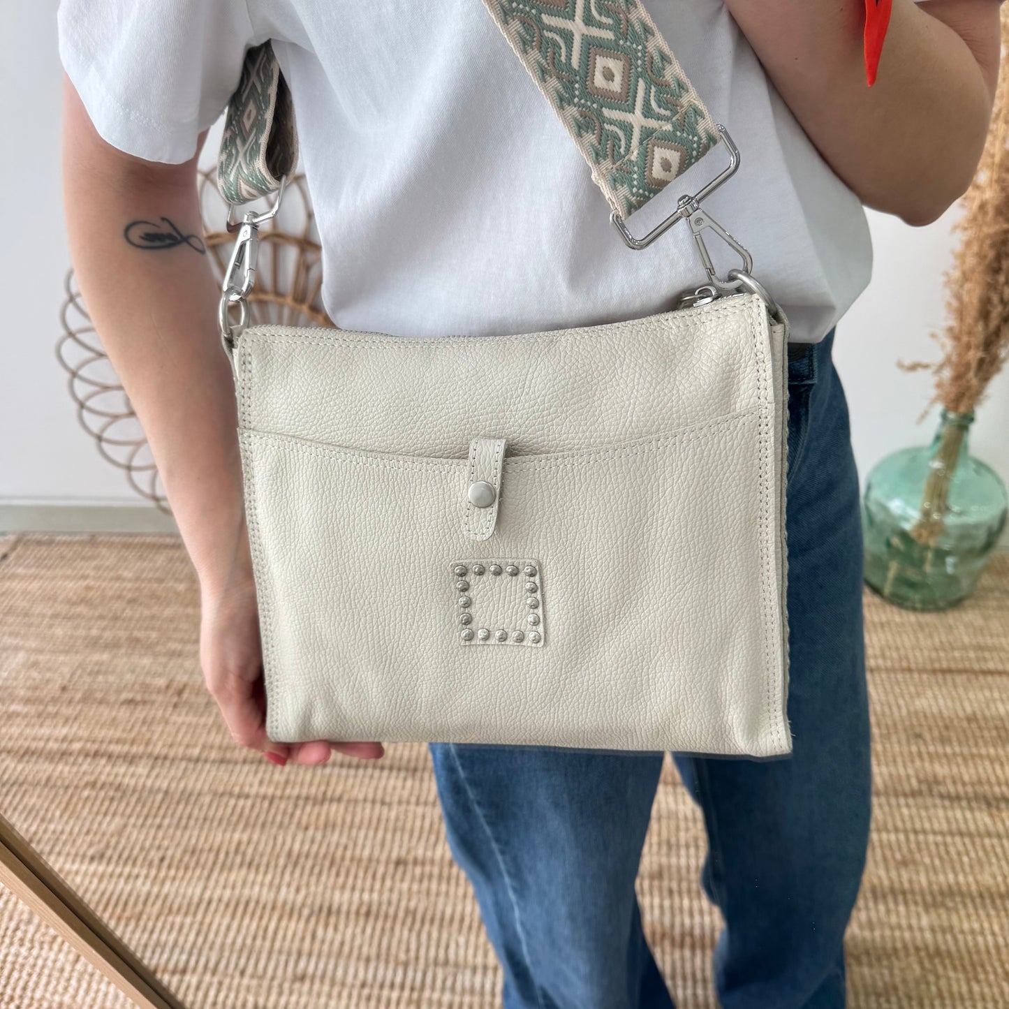 Bandolera beige piel herrajes plata