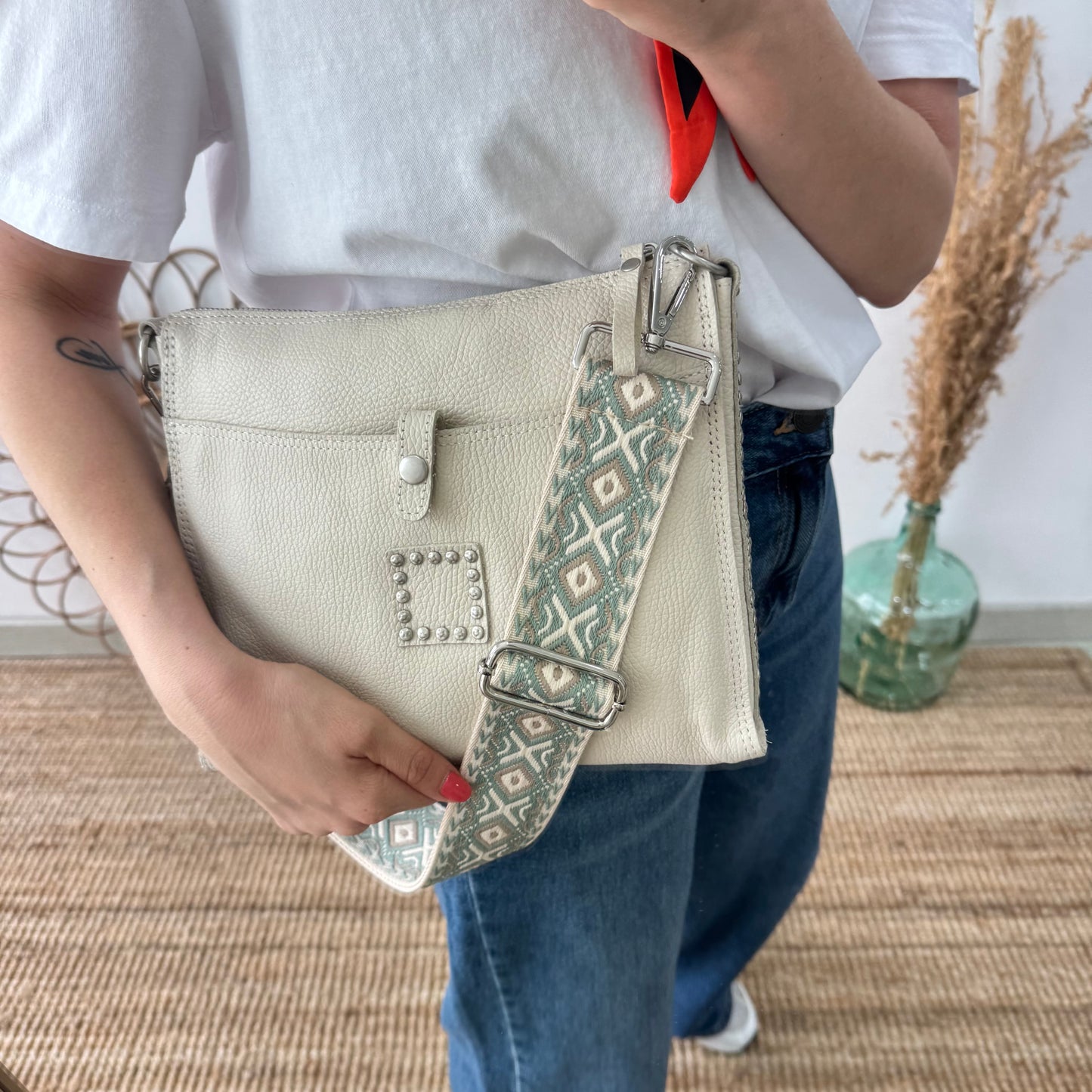 Bandolera beige piel herrajes plata