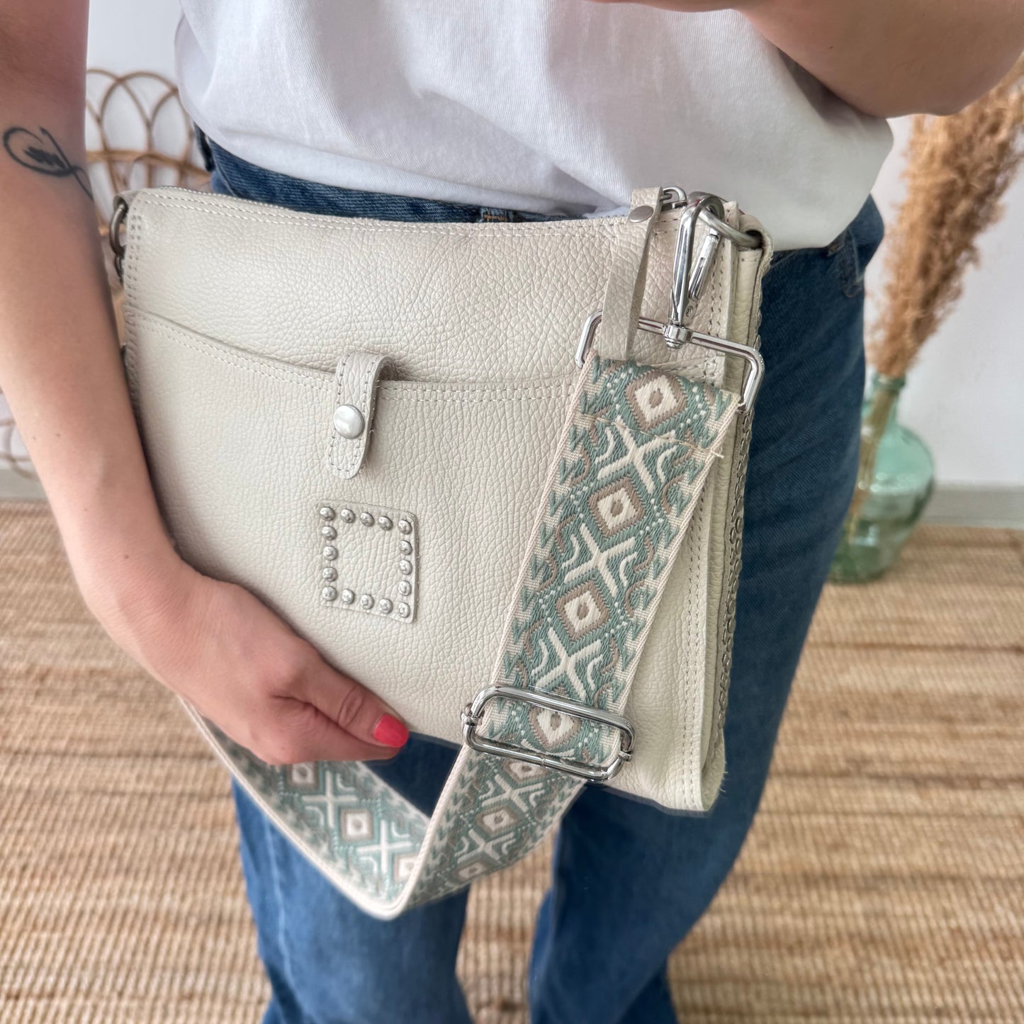 Bandolera beige piel herrajes plata