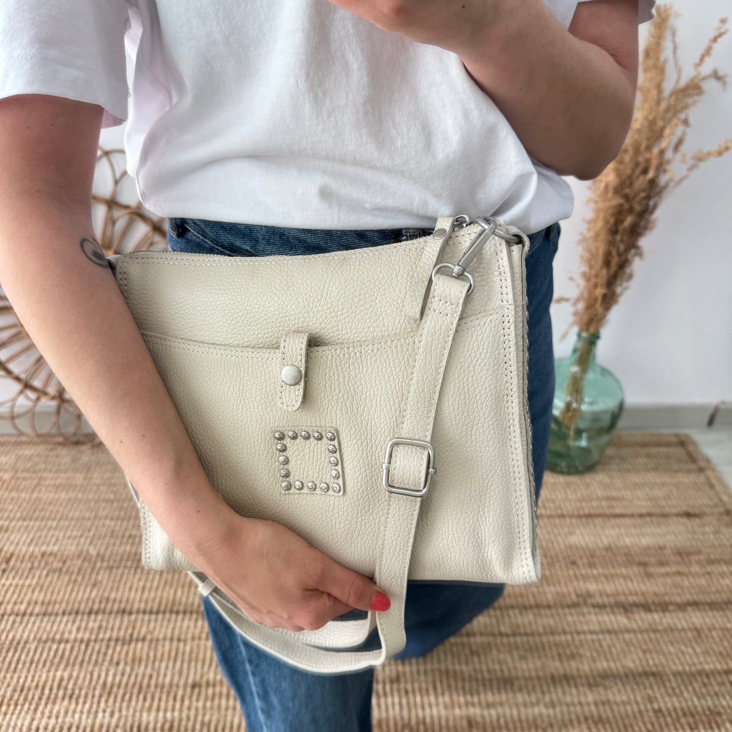 Bandolera beige piel herrajes plata