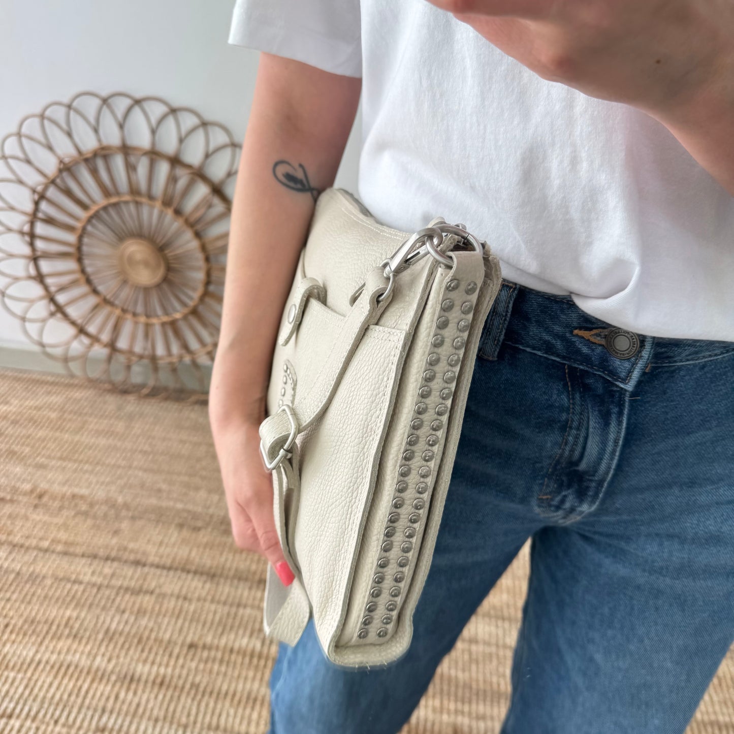 Bandolera beige piel herrajes plata