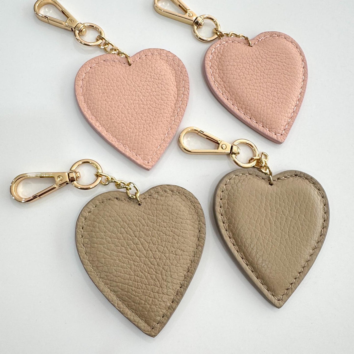 1 LLAVERO CORAZÓN PIEL