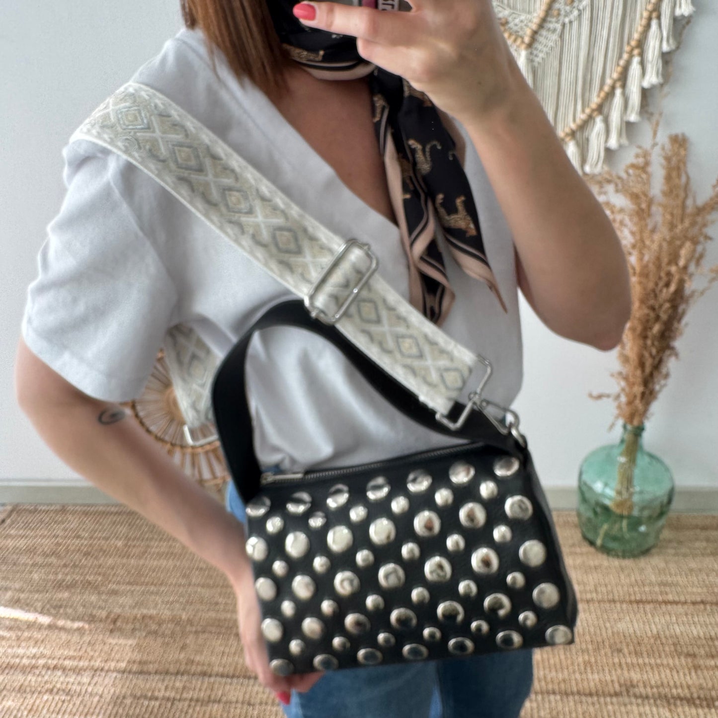 Bolso bowling negra piel tachuelas herrajes plata
