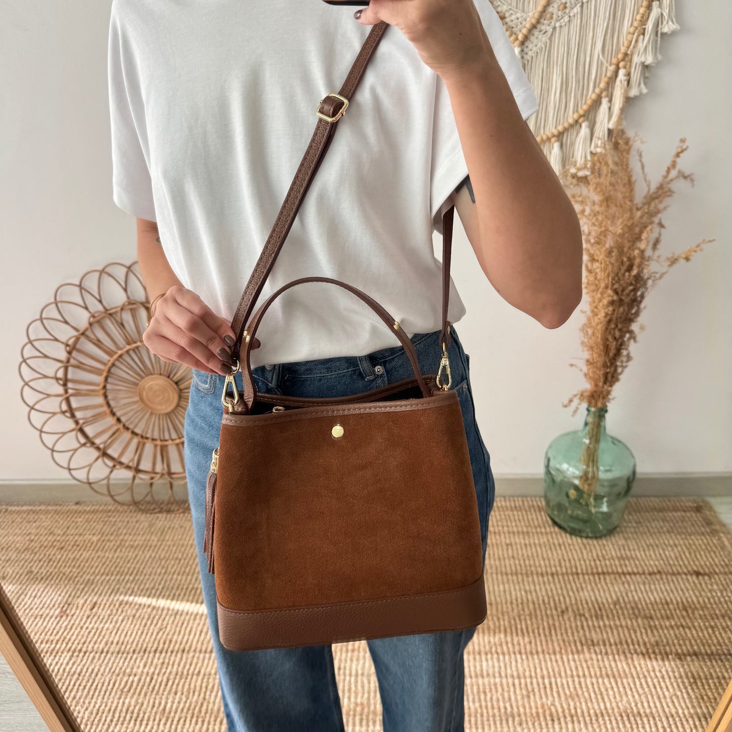 Bolso trapecio combinado serraje y piel camel