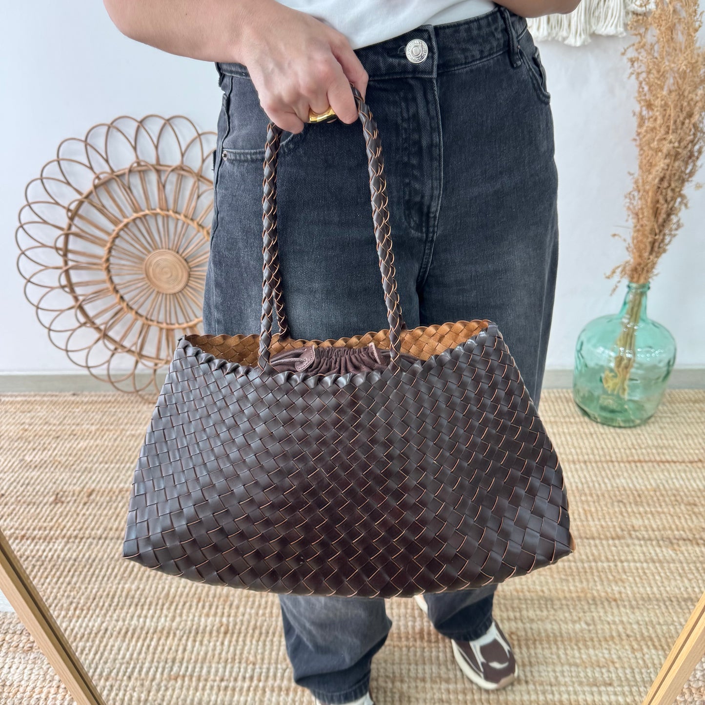 Bolso de piel trenzada trapecio marrón