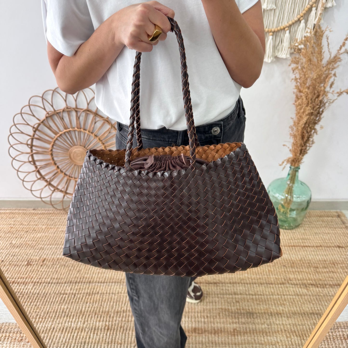 Bolso de piel trenzada trapecio marrón
