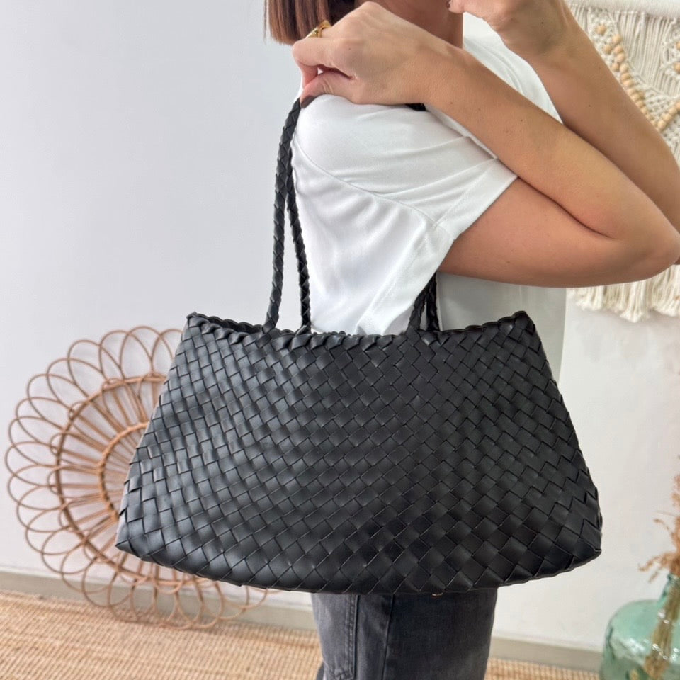 Bolso de piel trenzada trapecio negro