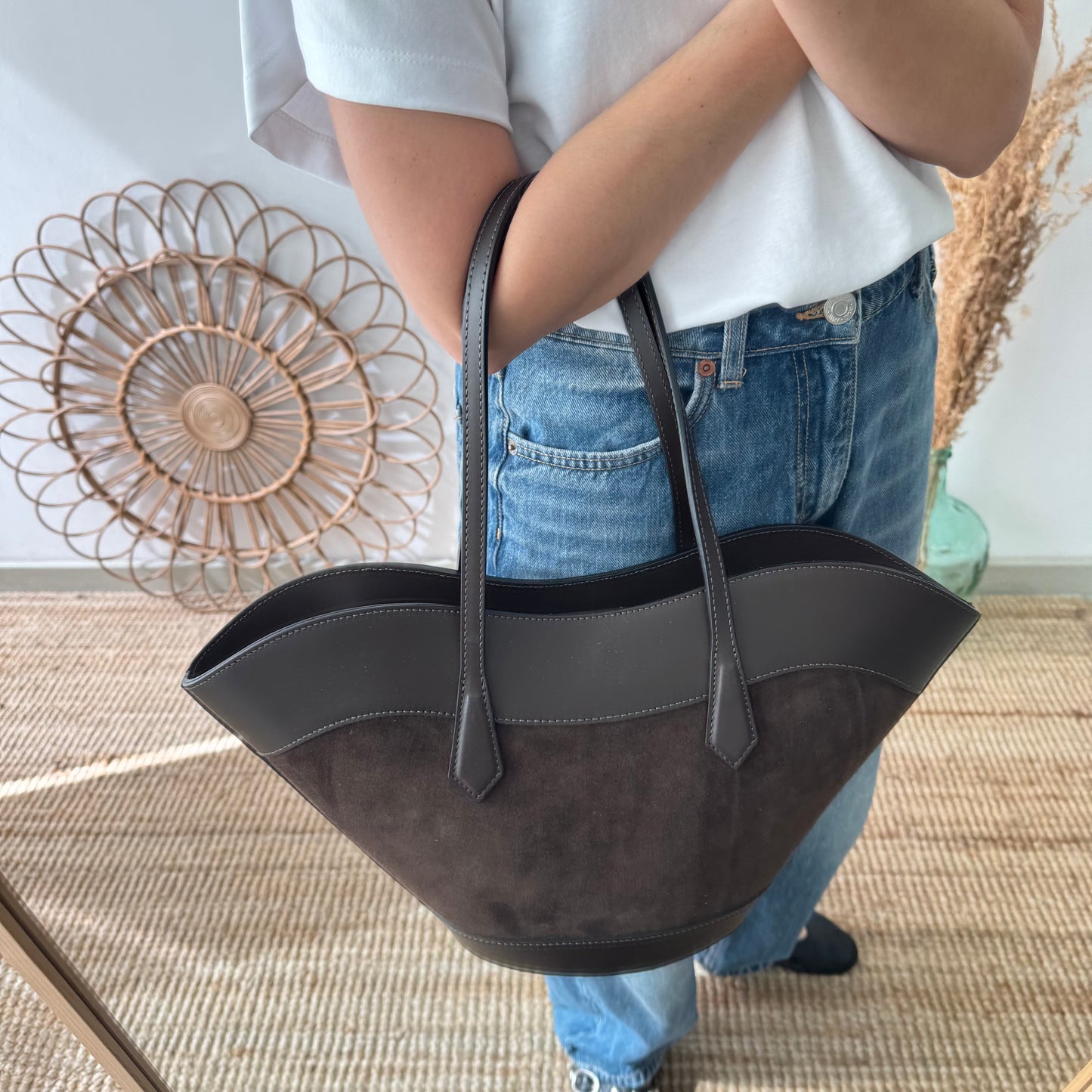 Tote estructurado en piel y serraje marrón chocolate