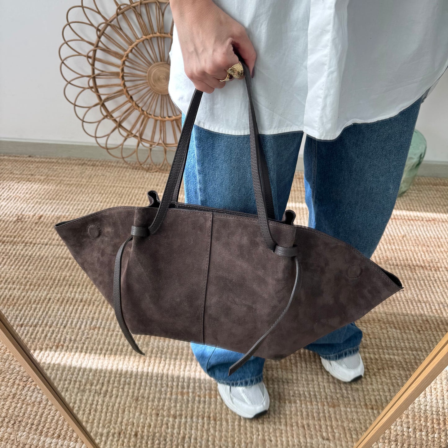 Bolso tote serraje marrón tiras