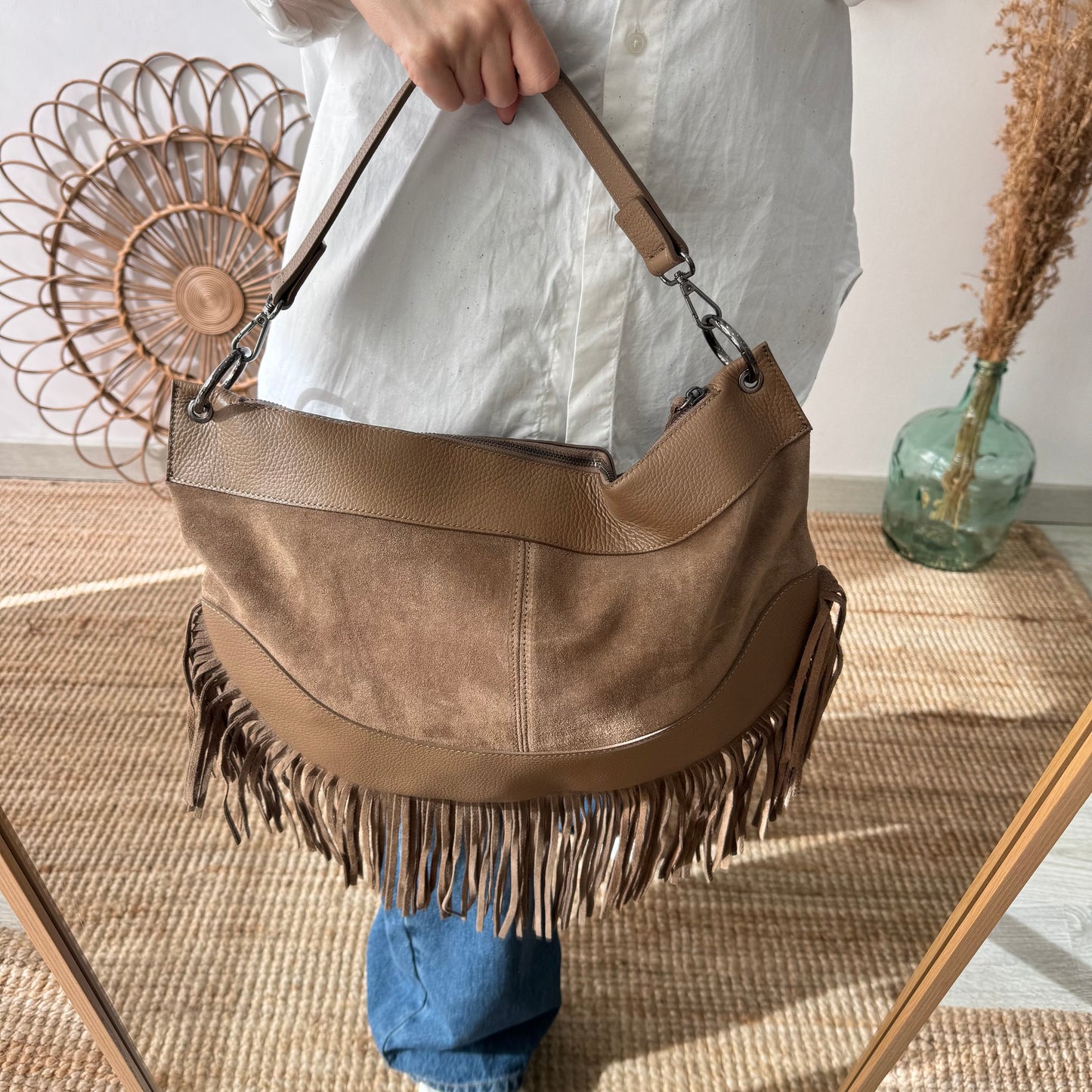 Bolso Hobo de Flecos en Piel y Serraje taupe