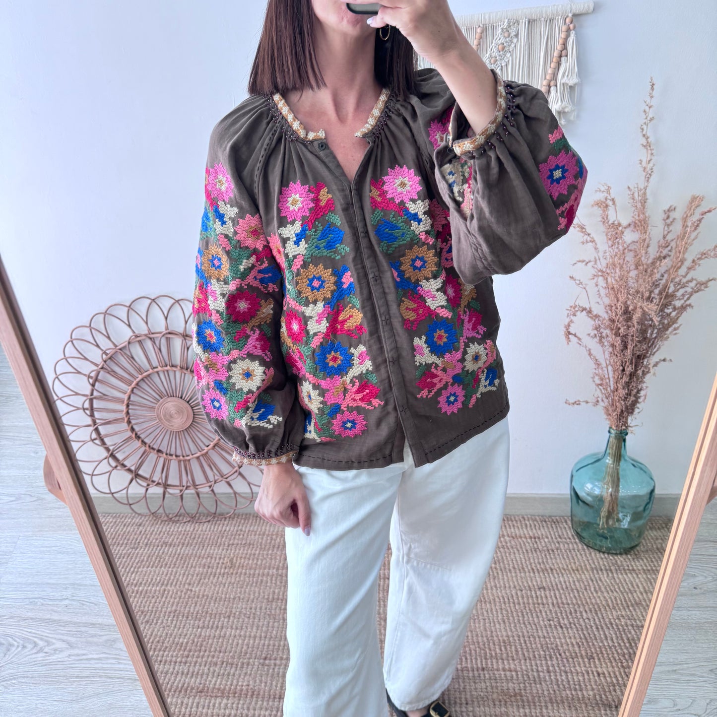 Chaqueta kimono corta marrón bordados