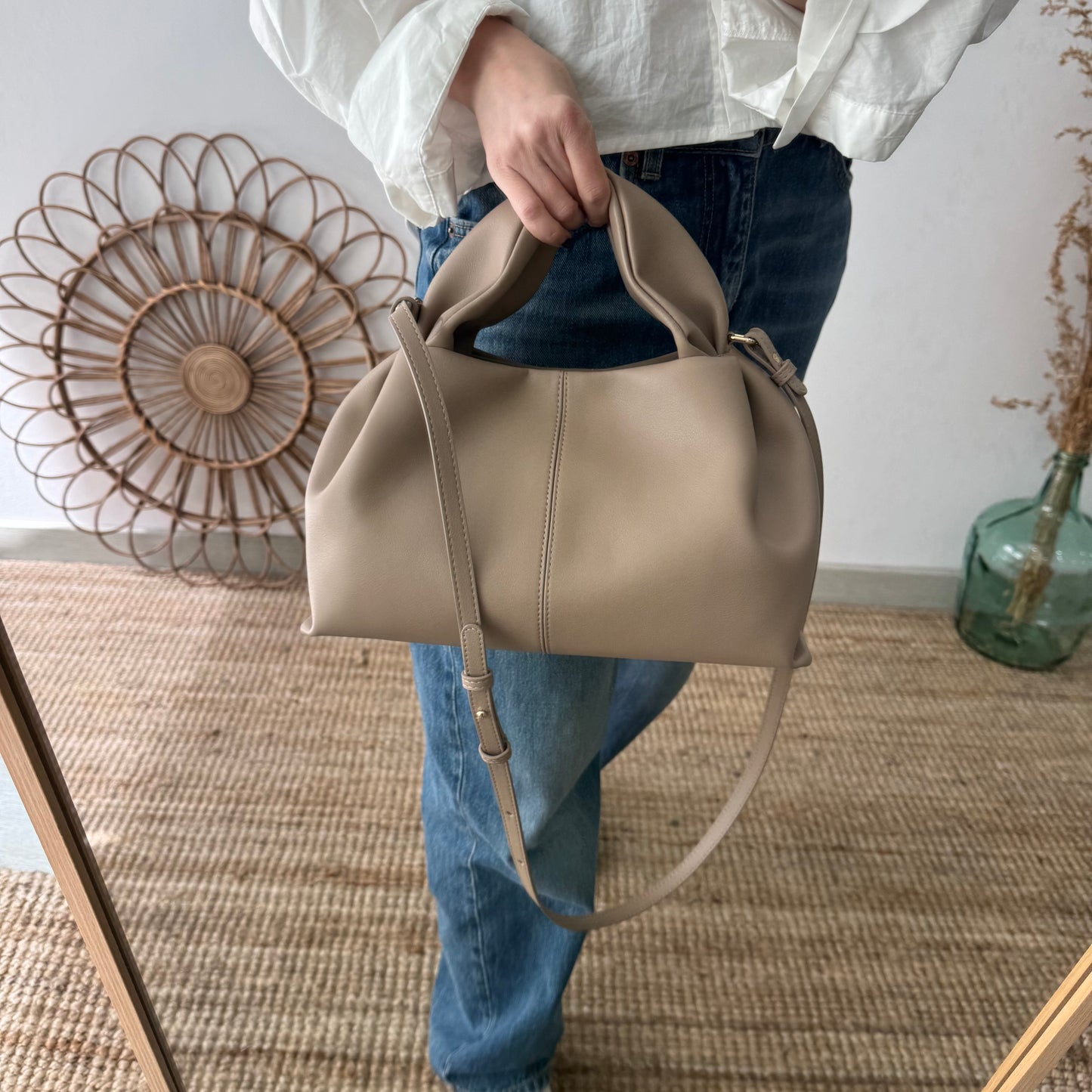 Bolso pliegue piel taupe