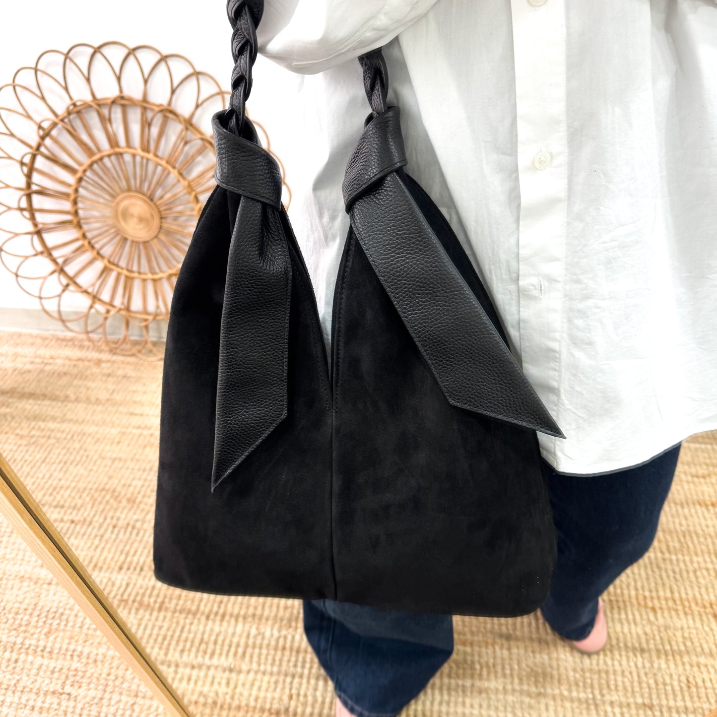 Bolso serraje asa trenza en piel negro