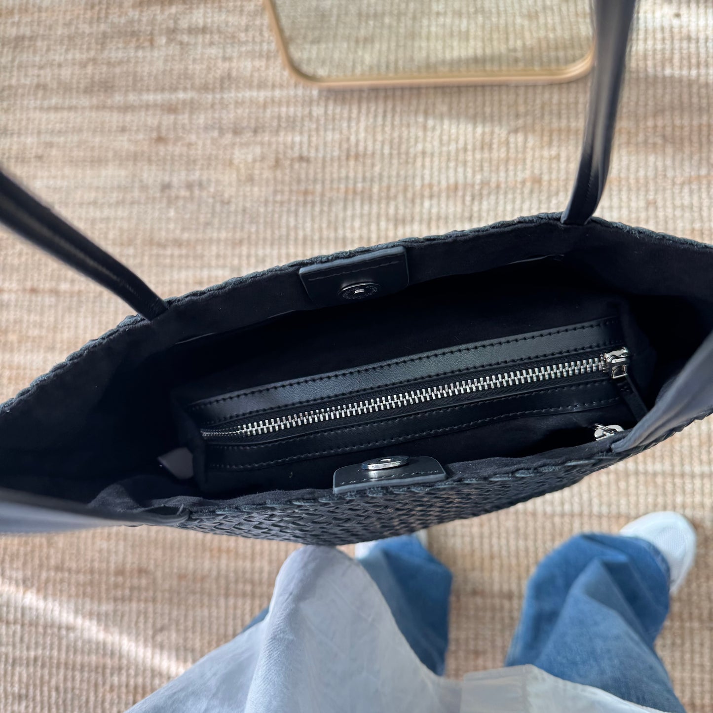 Bolso en piel trenzada negro