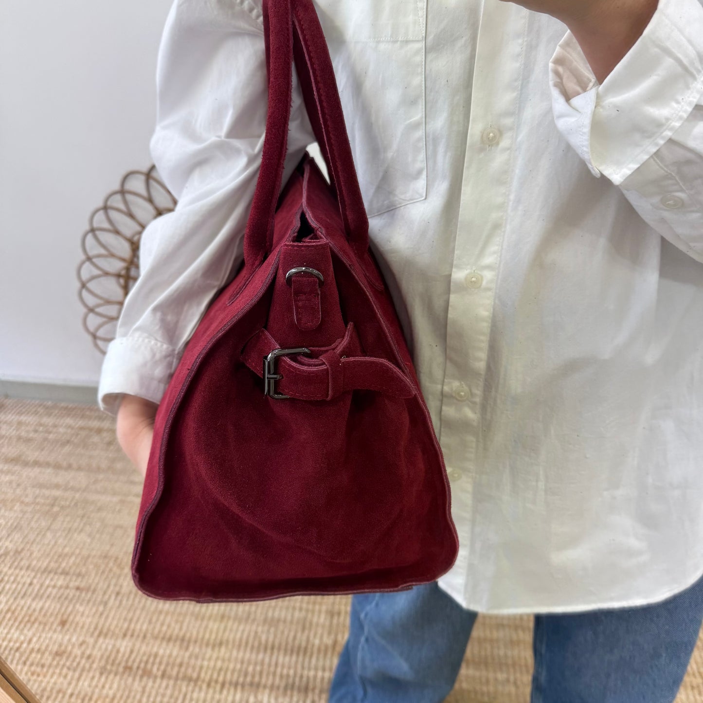 Bolso shopper hebillas serraje granate