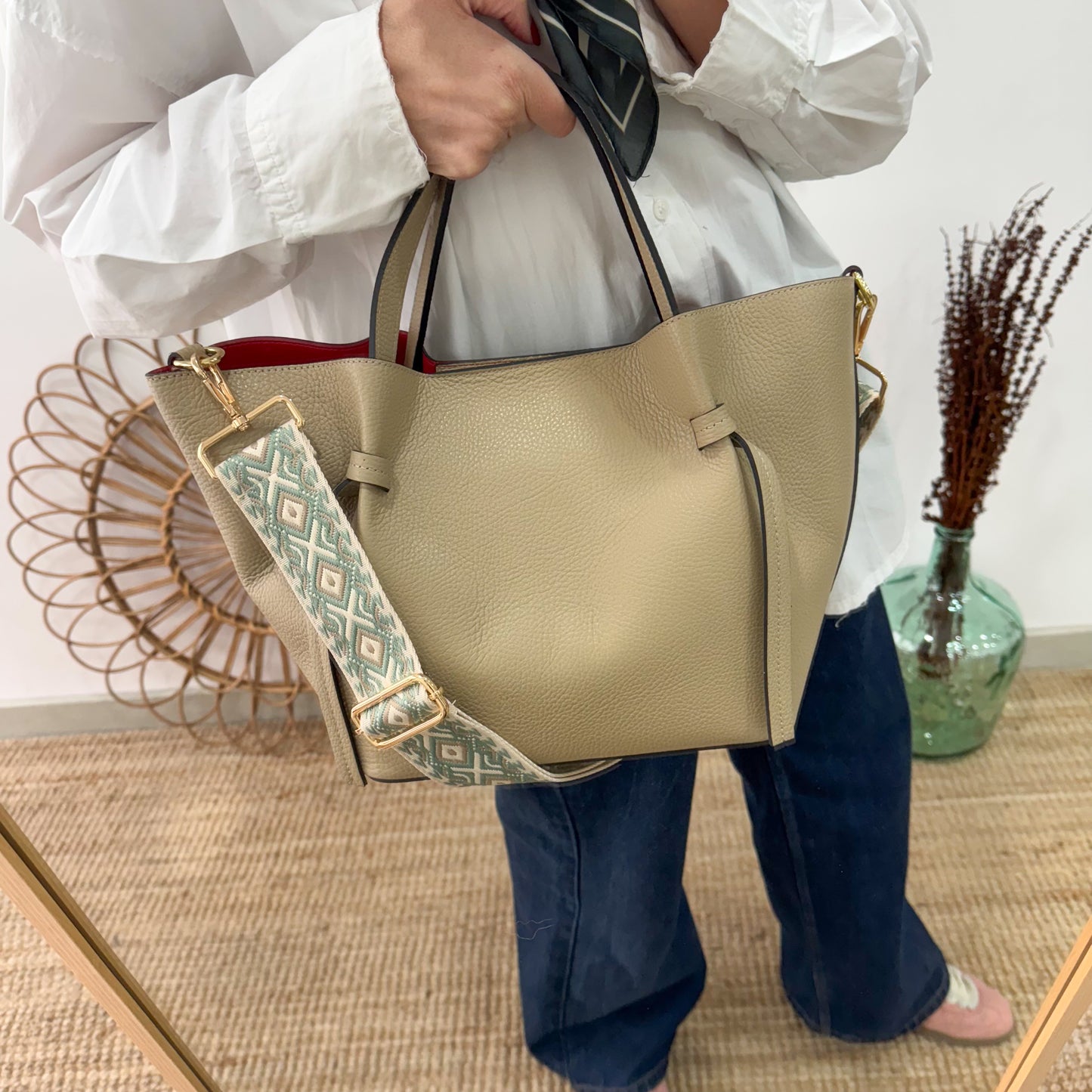 Bolso piel lazos taupe