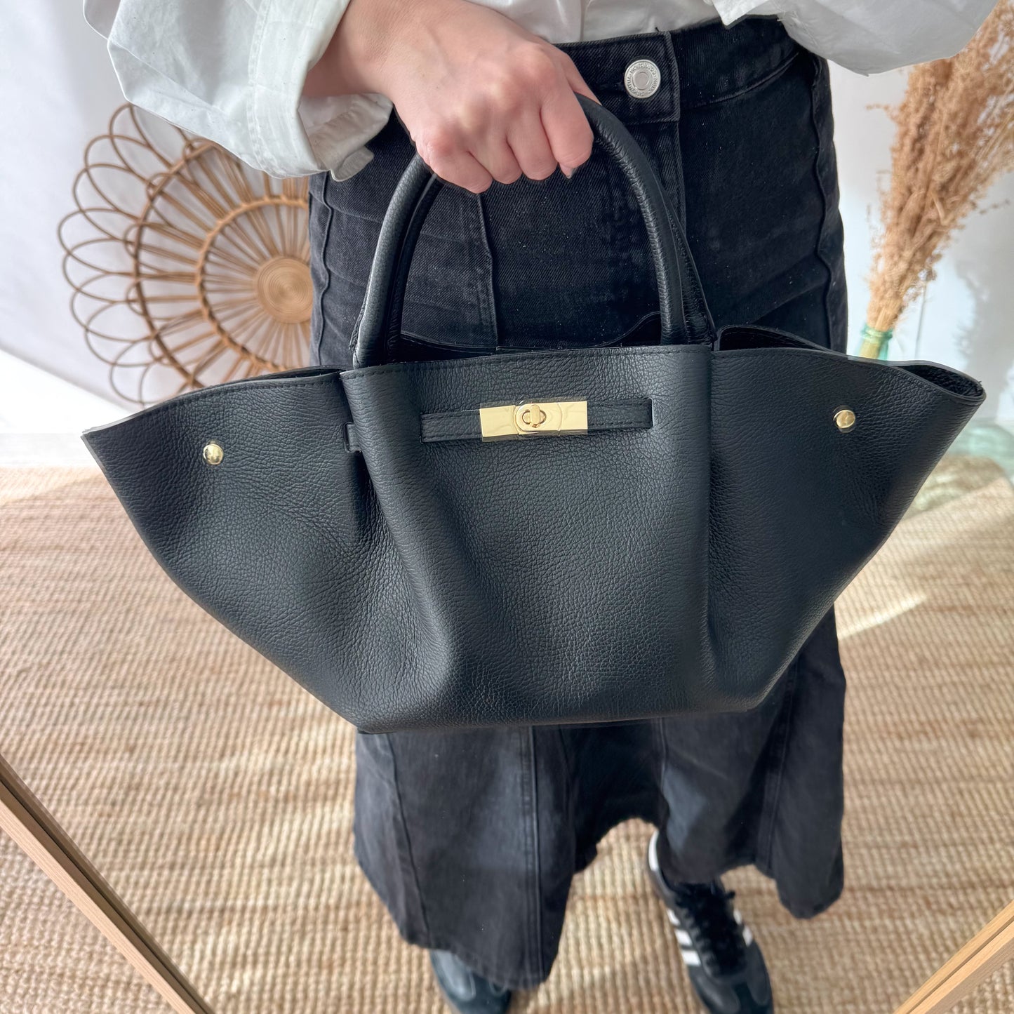 Bolso tote cierre piel negro