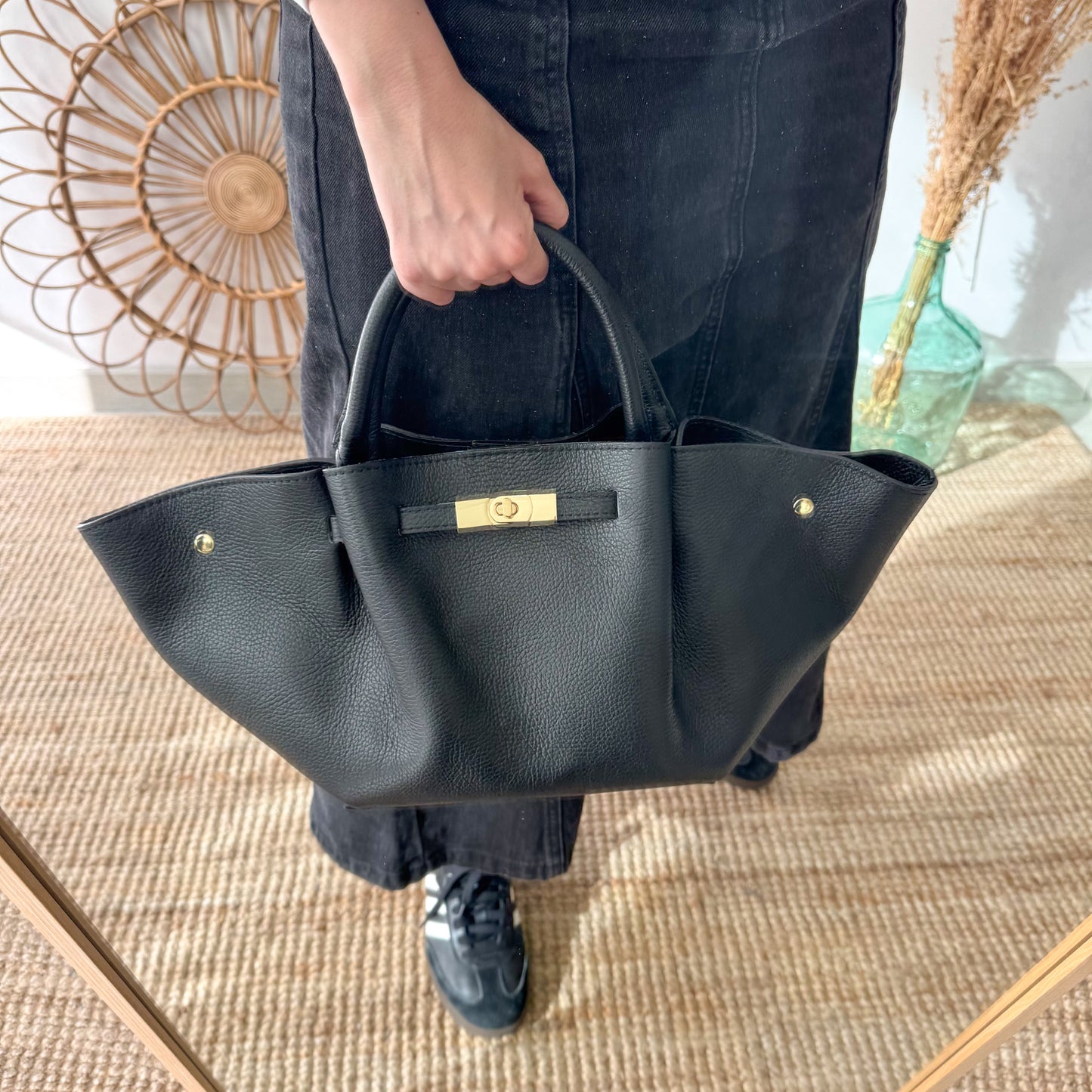 Bolso tote cierre piel negro