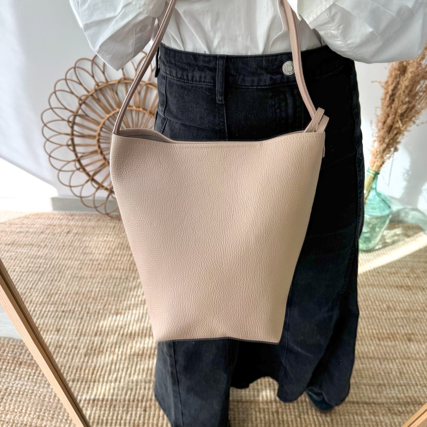 Bolso cubo piel rosa