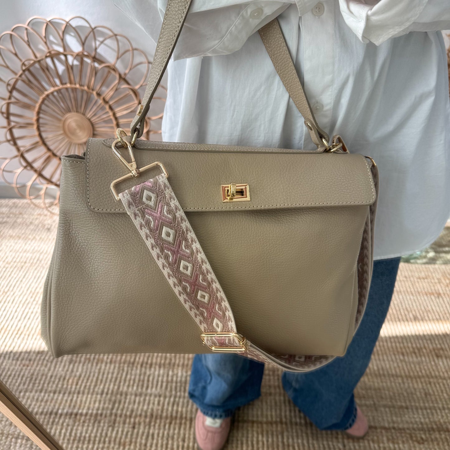 Bolso tote cierres piel taupe