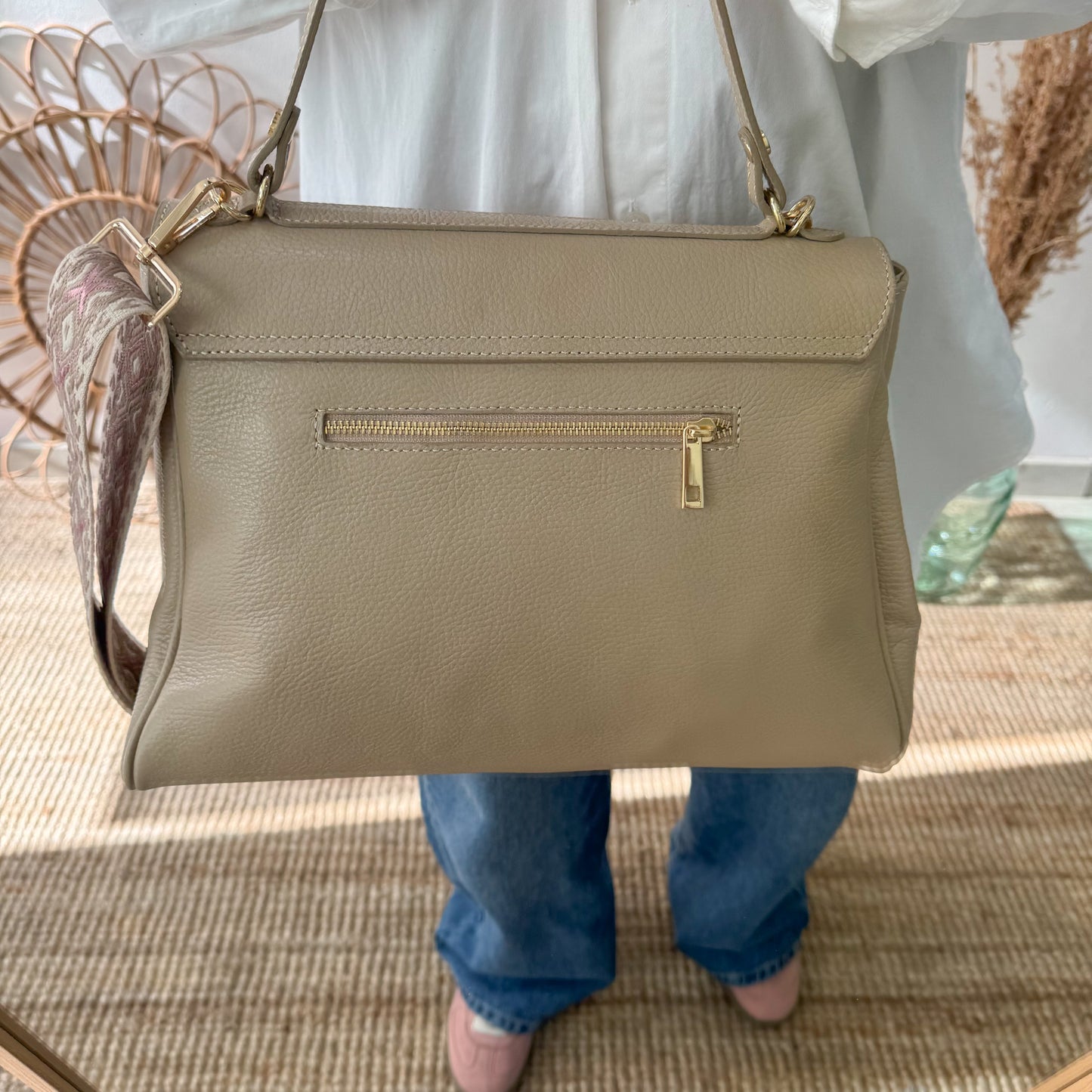 Bolso tote cierres piel taupe