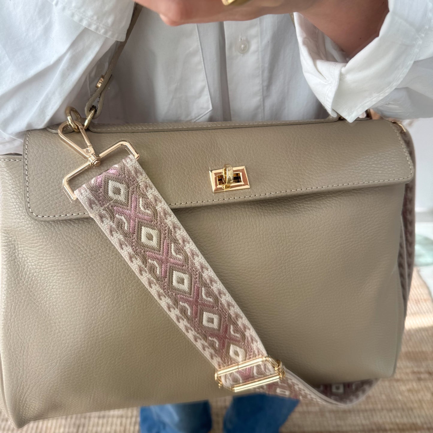 Bolso tote cierres piel taupe