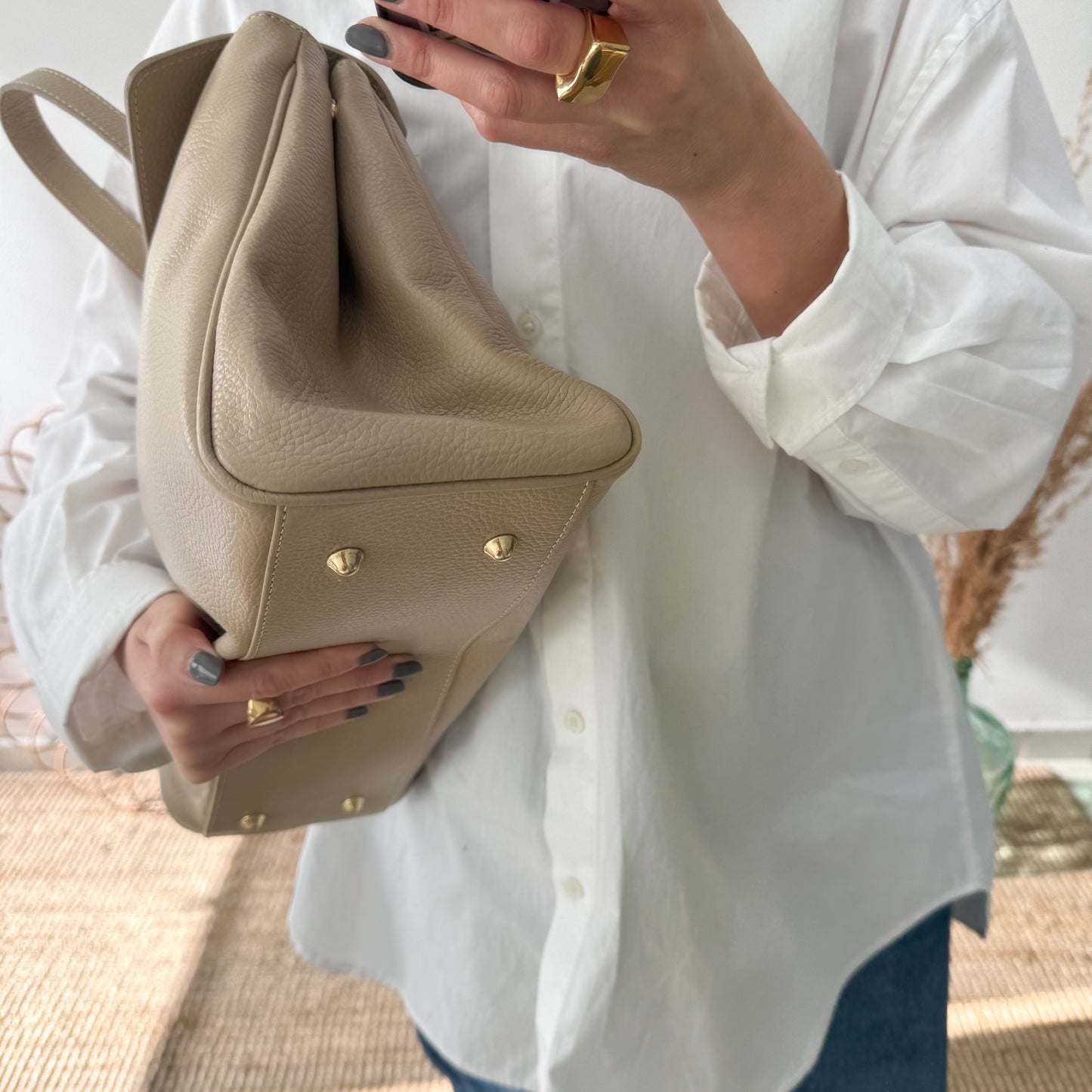 Bolso tote cierres piel taupe