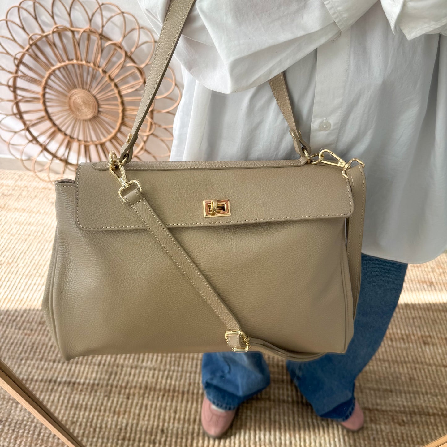 Bolso tote cierres piel taupe