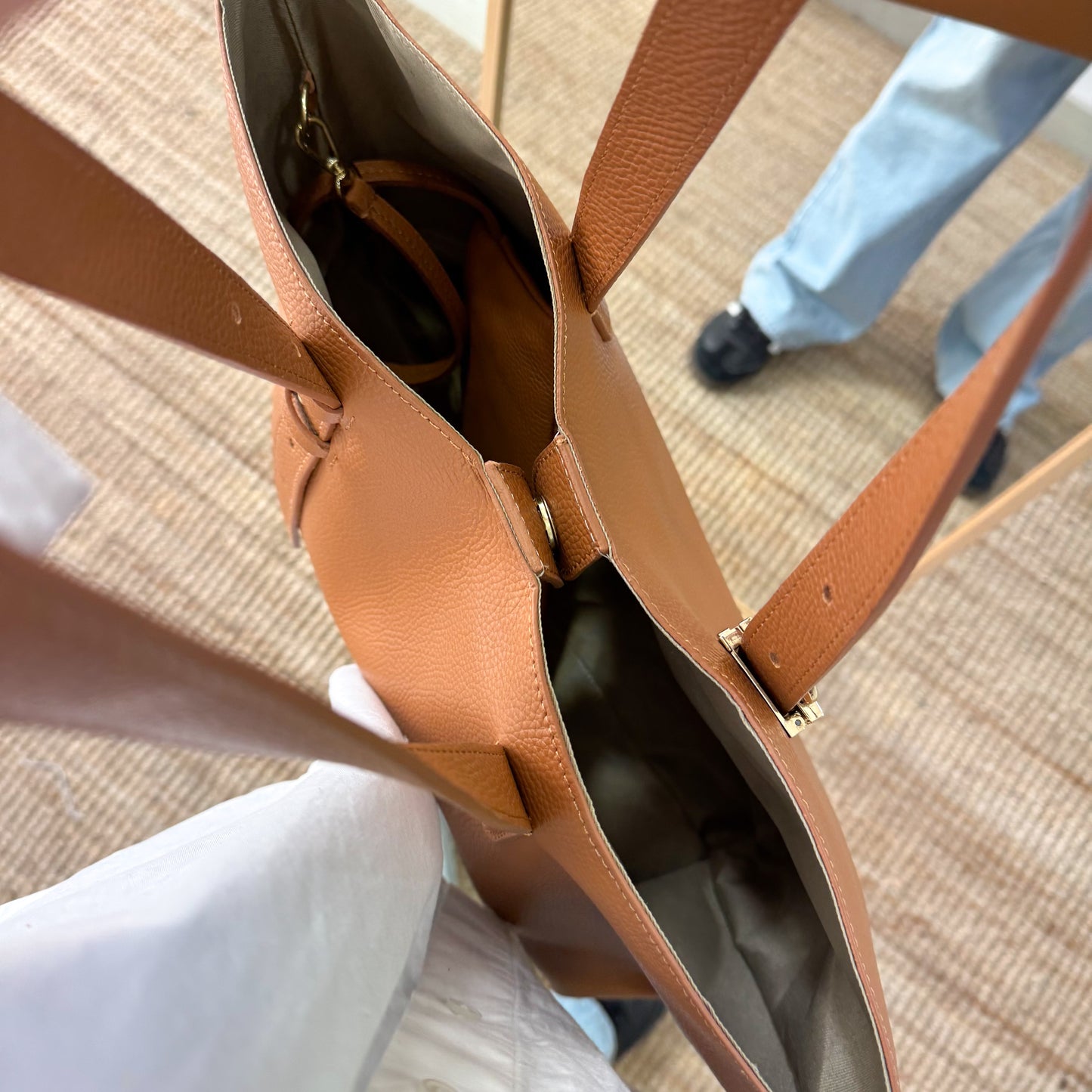 Bolso shopper candado piel camel