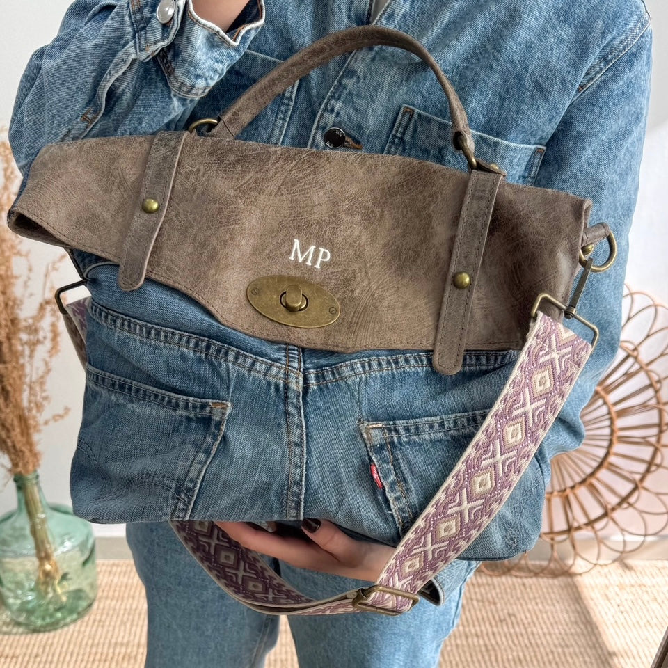 Bolso combinado denim/piel taupe oscuro iniciales bordadas