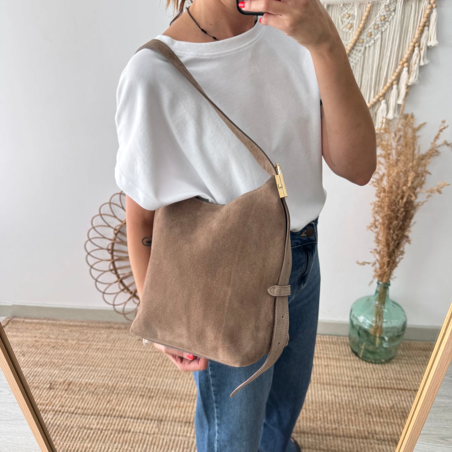 Bolso candado serraje taupe