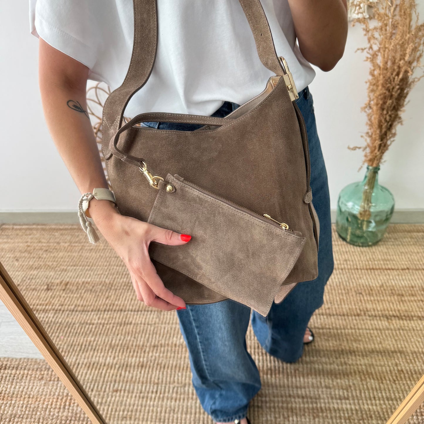 Bolso candado serraje taupe