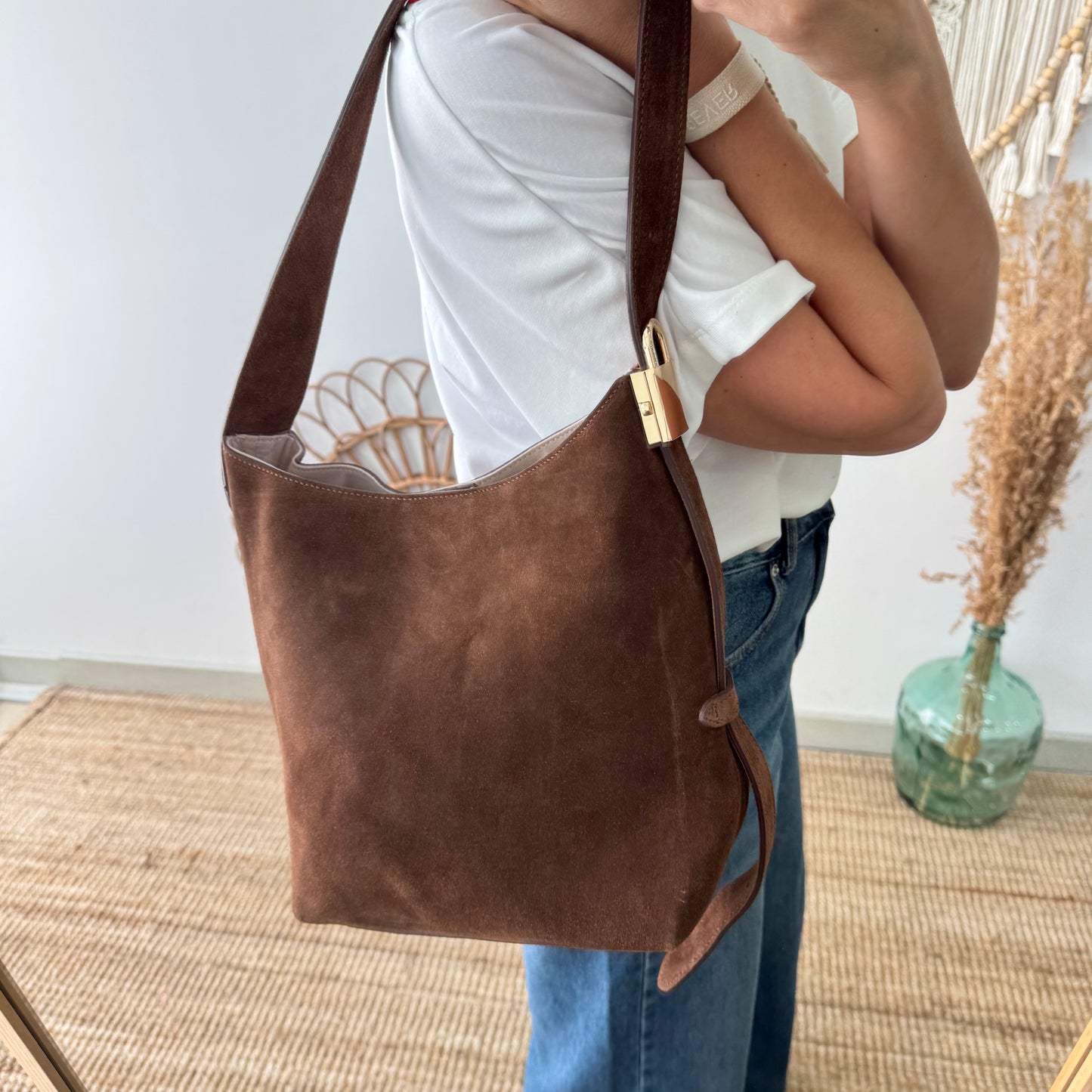 Bolso candado serraje marrón