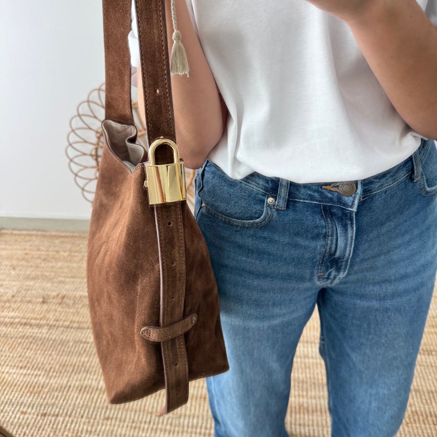 Bolso candado serraje marrón