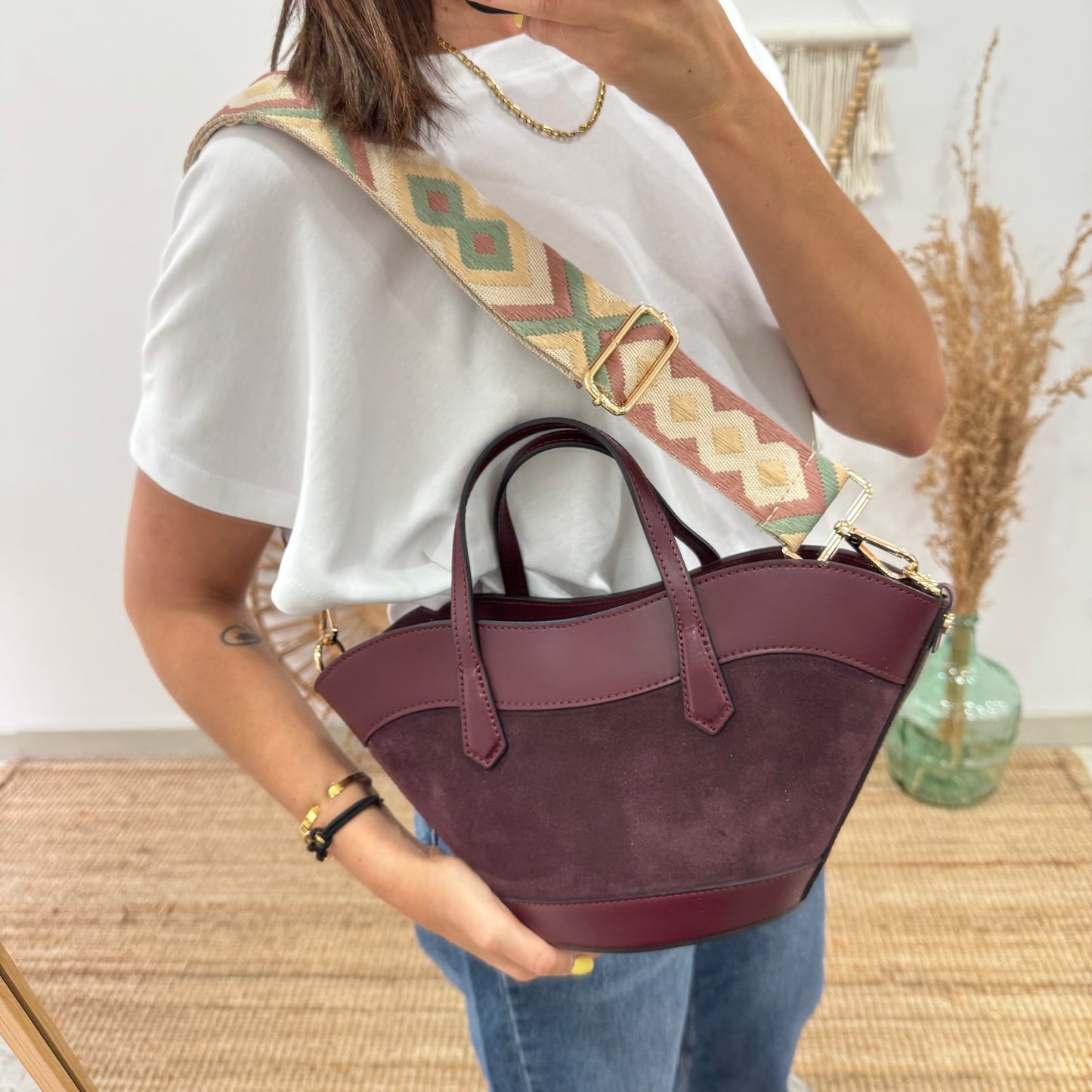 Mini Tote estructurado en piel y serraje granate