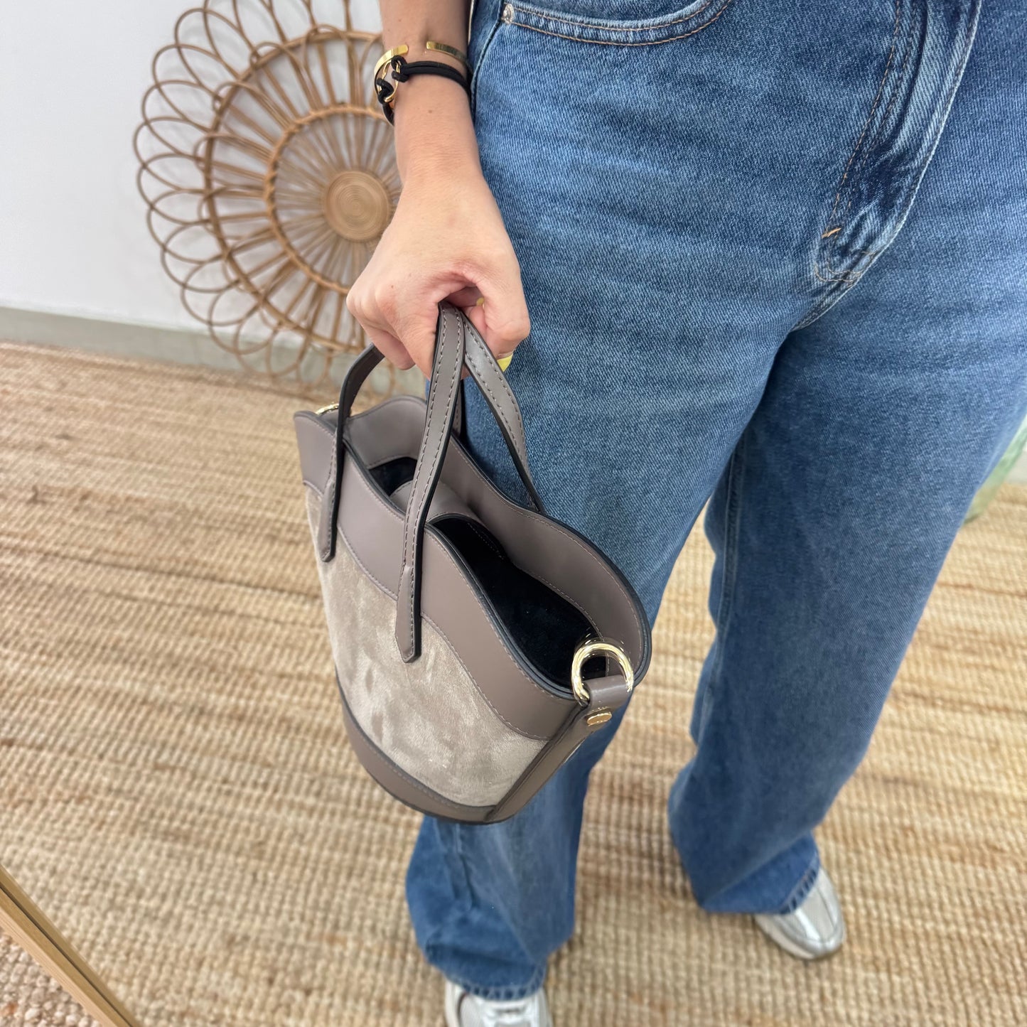 Mini Tote estructurado en piel y serraje taupe