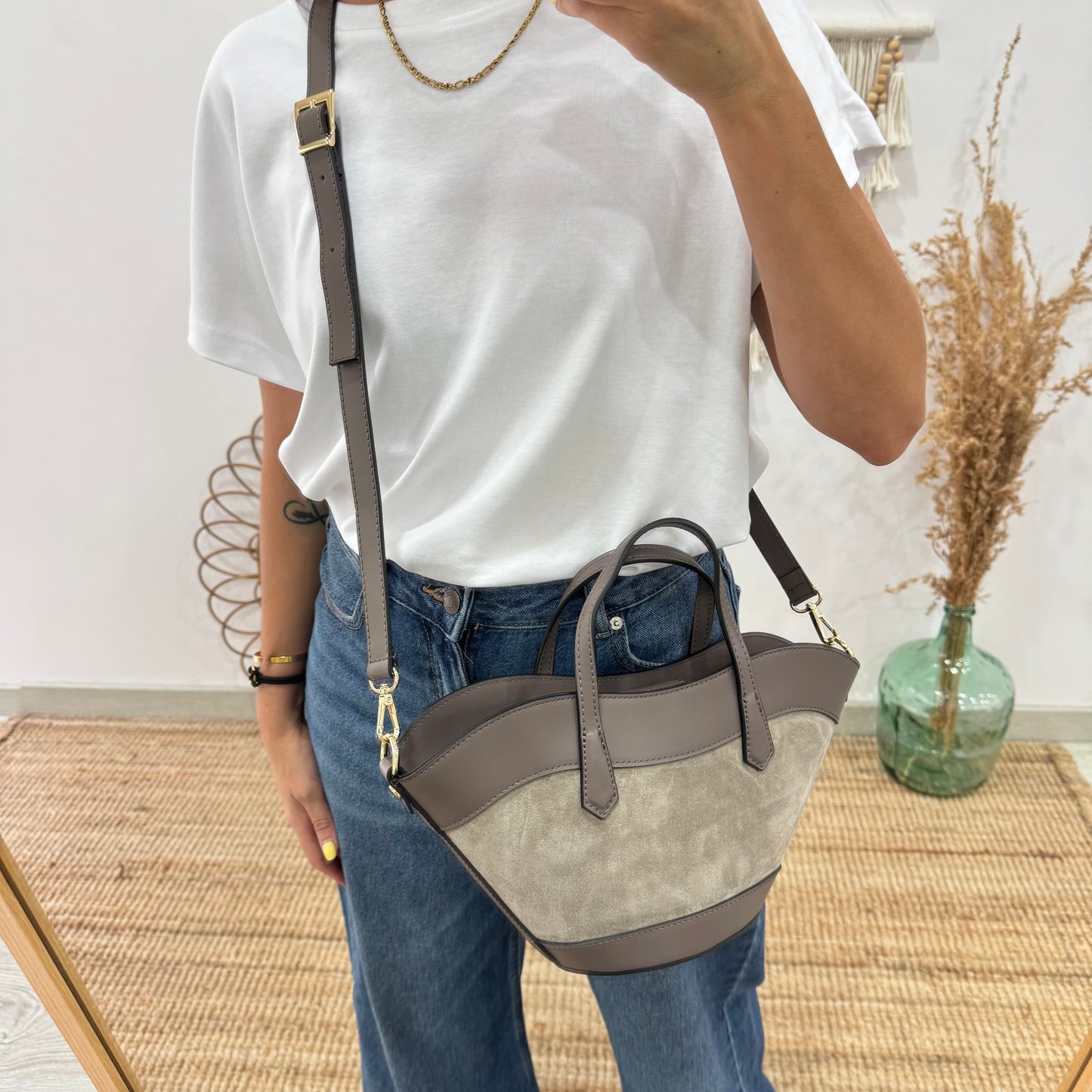Mini Tote estructurado en piel y serraje taupe