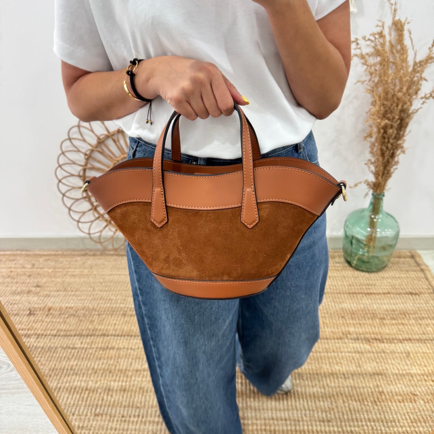 Mini Tote estructurado en piel y serraje camel