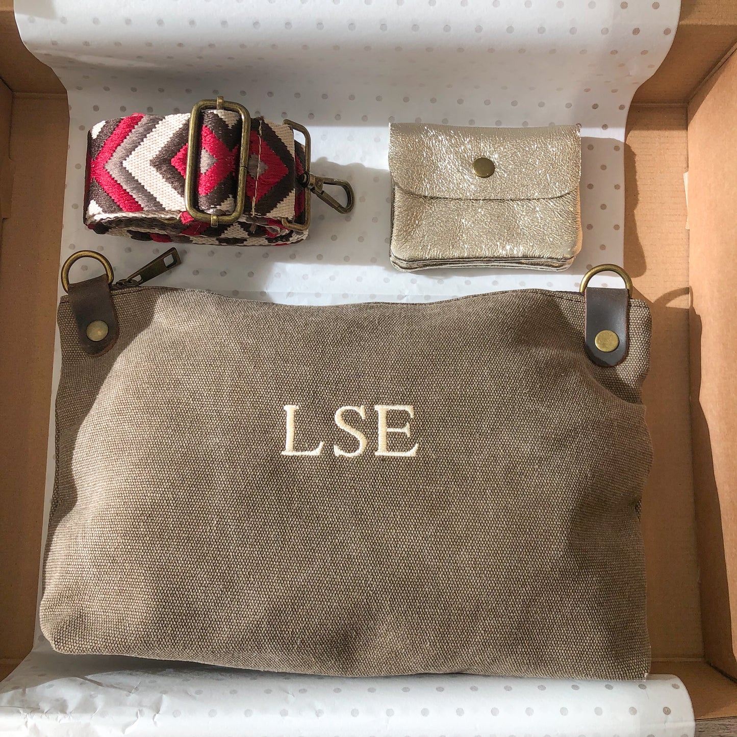 Pack regalo bandolera loneta taupe personalizado