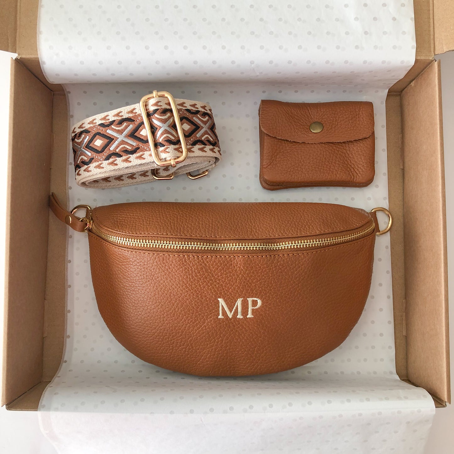 PACK REGALO RIÑONERA PIEL PERSONALIZADA CAMEL