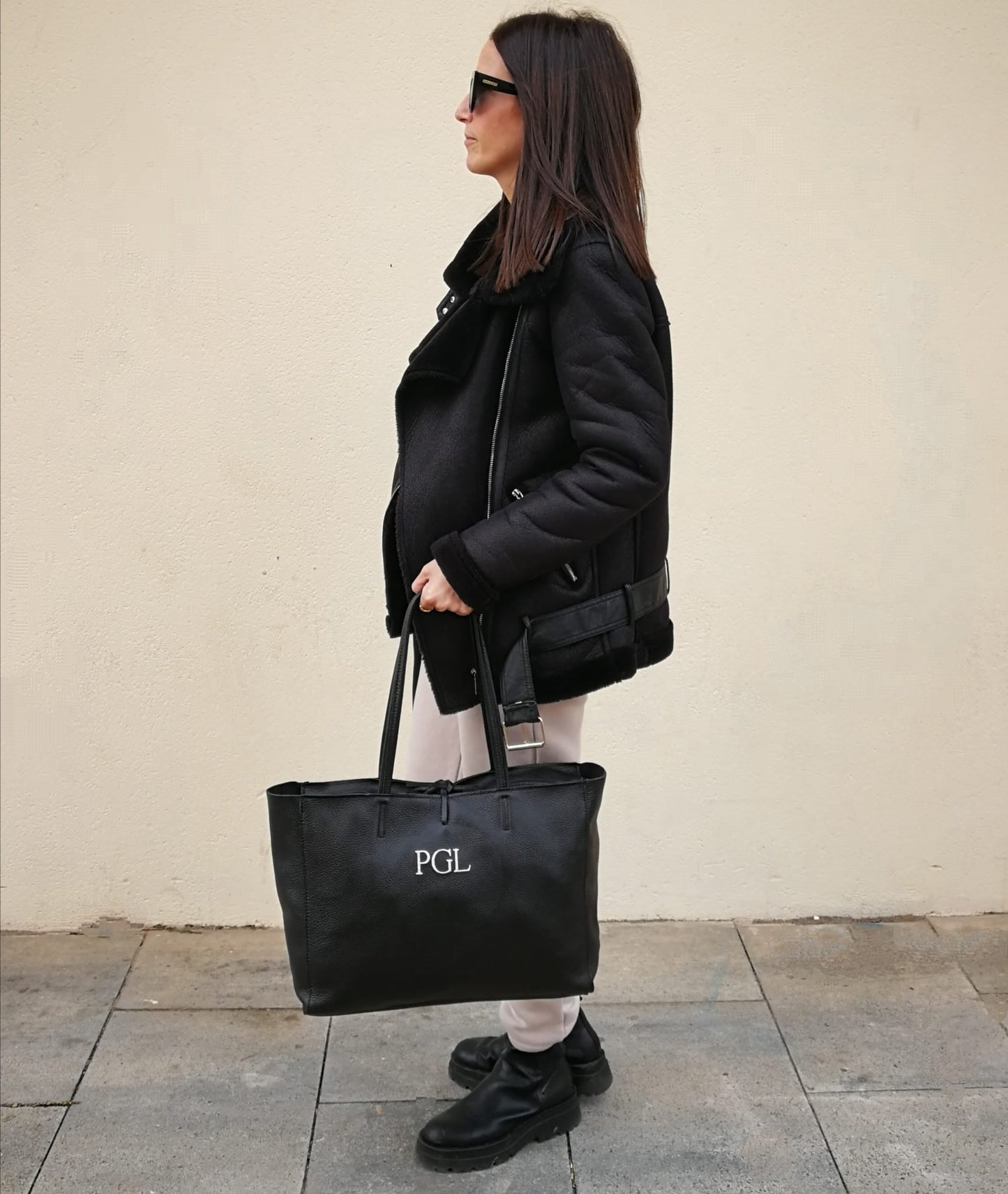 Shopper grande piel negro cremallera personalizado iniciales bordadas