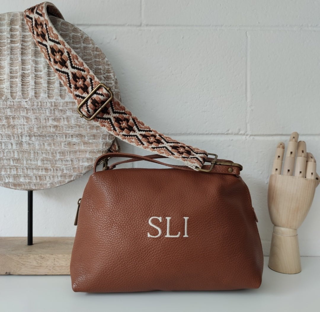 Bolso ovalado piel camel