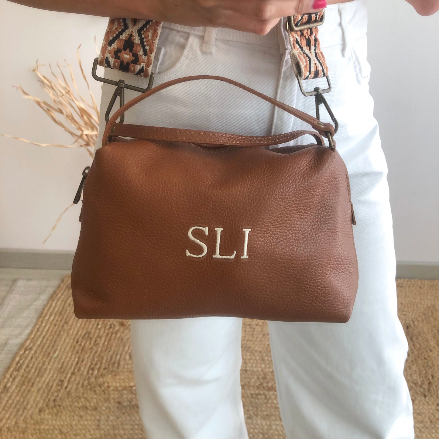 Bolso ovalado piel camel