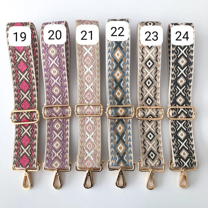 Bandolera taupe piel tachuelas doradas